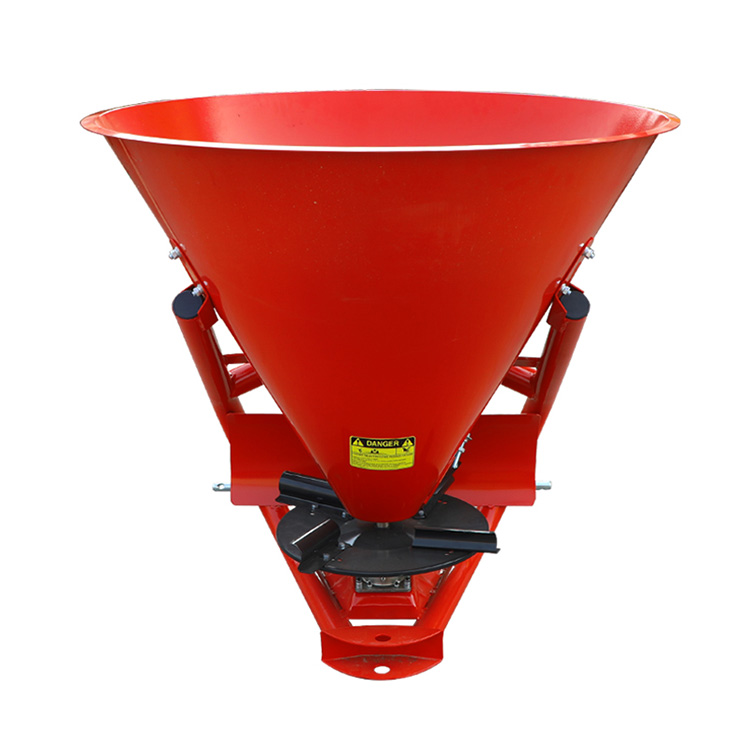 Penyebar traktor